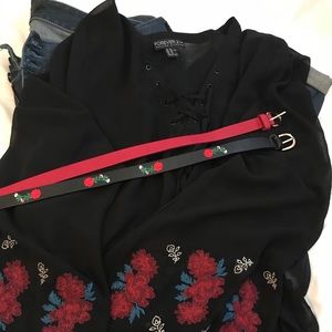 Outfit-Torrid jeggings and Forever 21+ Top w belts